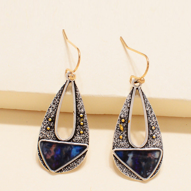 Court Retro Metal Alloy Earrings